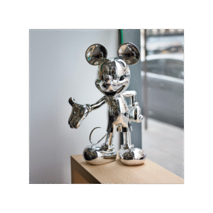 Mickey Welcome Chromé Medium – Sculpture design haut de gamme Leblon Delienne en finition chromée, disponible chez D-Style Interior