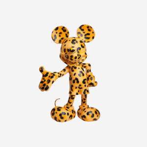 Mickey Welcome Léopard Medium, Sculpture design haut de gamme Leblon Delienne, résine peinte à la main, audacieuse et contemporaine, disponible chez D-Style Interior