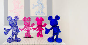 Mickey Wire Medium, sculpture design haut de gamme Leblon Delienne x Miguel Chevalier, œuvre contemporaine inspirée de l’art numérique. Disponible chez D-Style Interior.