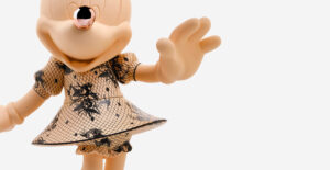 Minnie Welcome Couture Small, Sculpture design haut de gamme par Leblon Delienne, version couture éléante de Minnie Mouse. Disponible chez D-Style Interior