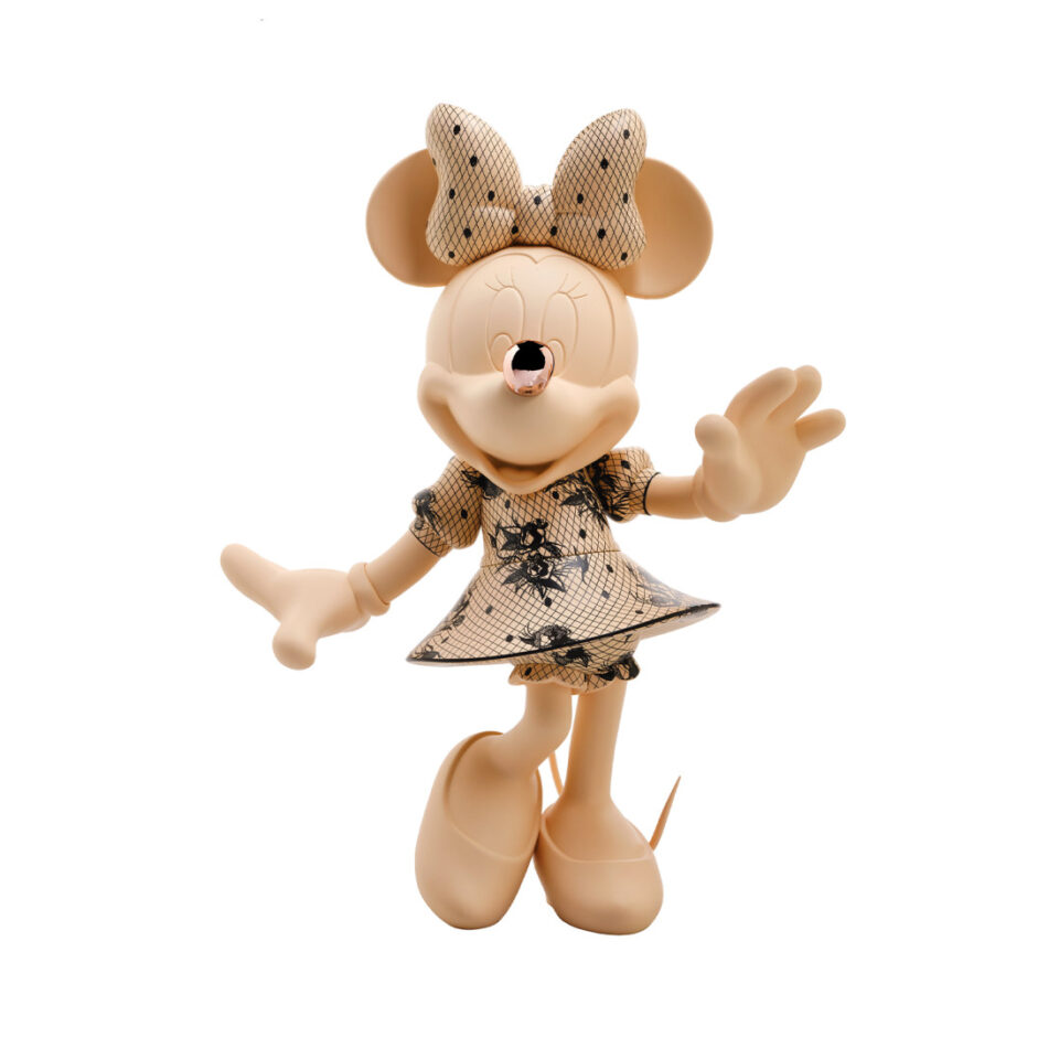 Minnie Welcome Couture Small, Sculpture design haut de gamme par Leblon Delienne, version couture éléante de Minnie Mouse. Disponible chez D-Style Interior