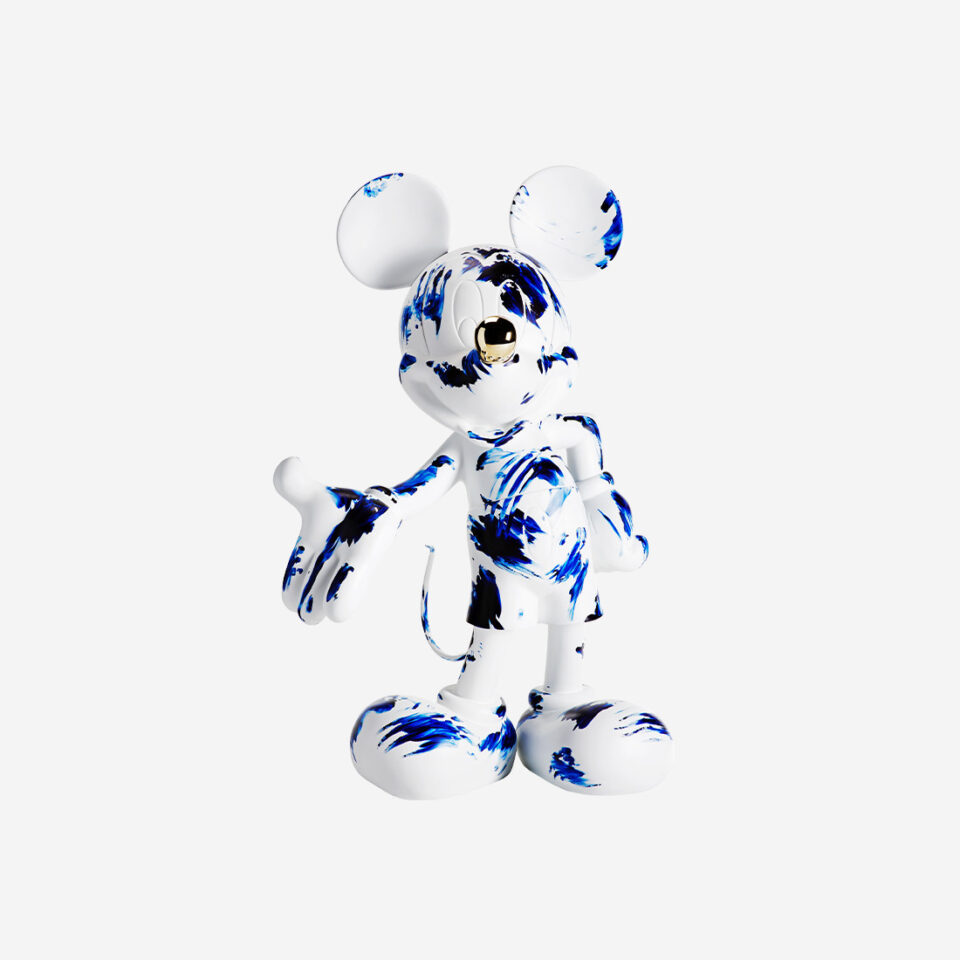One Minute Mickey Medium, Sculpture design haut de gamme Leblon Delienne, résine peinte à la main, moderne et artistique, disponible chez D-Style Interior