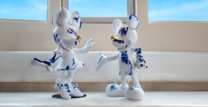 One Minute Minnie Medium, Sculpture design haut de gamme Leblon Delienne, résine peinte à la main, moderne et artistique, disponible chez D-Style Interior