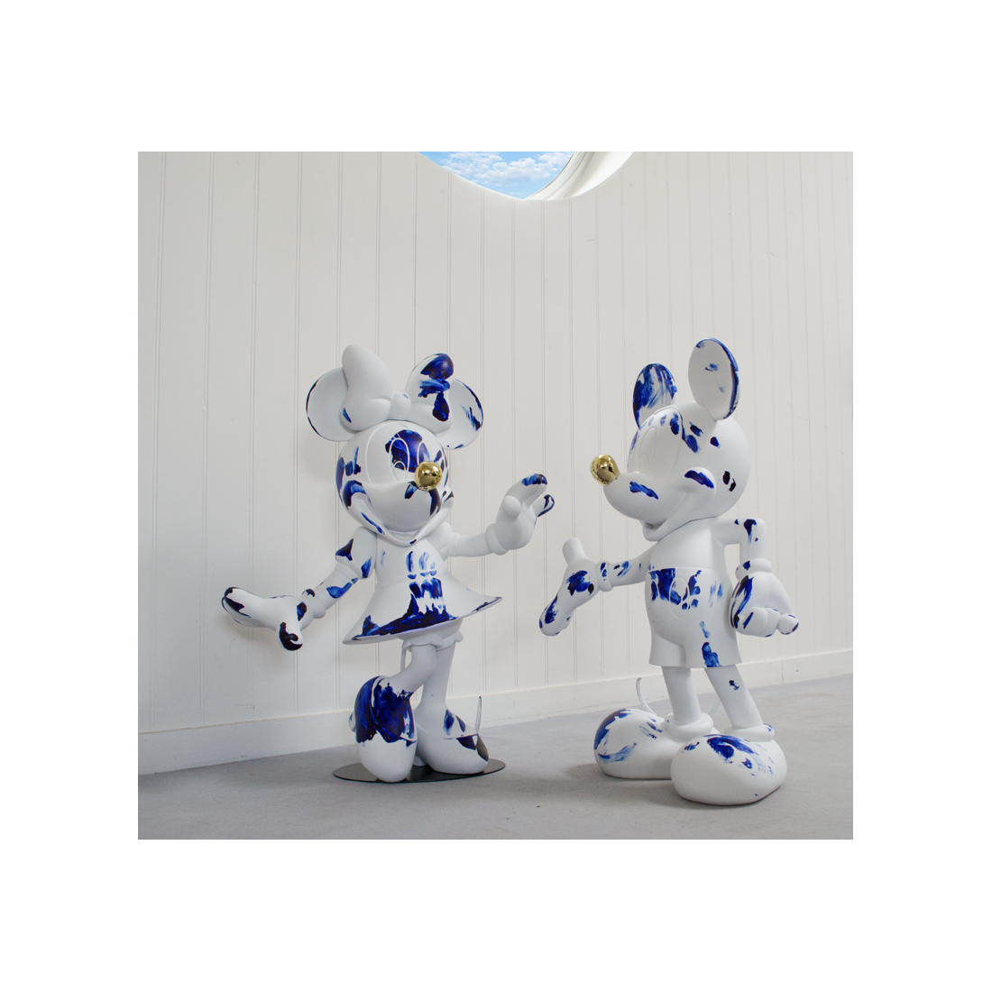 One Minute Minnie Medium, Sculpture design haut de gamme Leblon Delienne, résine peinte à la main, moderne et artistique, disponible chez D-Style Interior