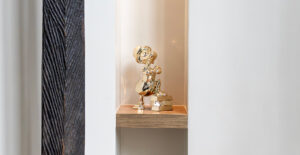 Picsou Lingots Chromé Small, sculpture design haut de gamme Leblon Delienne, création contemporaine avec lingots chromés. Disponible chez D-Style Interior.