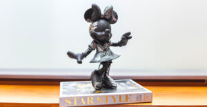 Star Style Minnie Small, sculpture design haut de gamme Leblon Delienne x Martyn Lawrence Bullard, Disney. Disponible chez D-Style Interior.