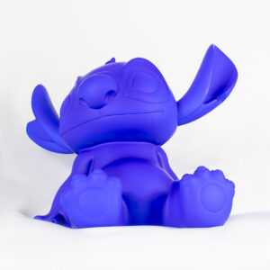 Stitch Small, sculpture design haut de gamme Leblon Delienne, figurine contemporaine du personnage Disney. Disponible chez D-Style Interior