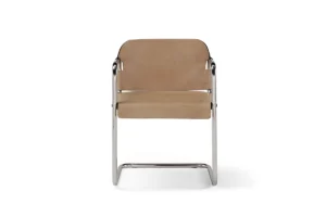 Vienna Chaise design haut de gamme d’Amura Lab en cuir et métal, inspirée de la maroquinerie italienne, disponible chez D-Style Interior.