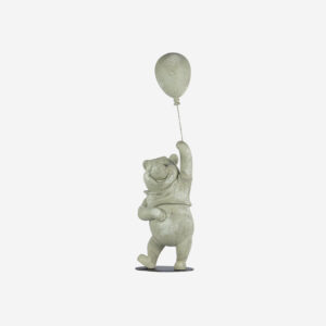 Winnie l’Ourson Small, sculpture design haut de gamme en béton effet par Leblon Delienne, alliant douceur et modernité. Disponible chez D-Style Interior