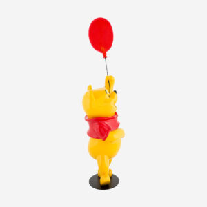 Winnie l’Ourson Medium, Sculpture design haut de gamme Leblon Delienne, douce et joyeuse, inspirée du célèbre ours Disney. Disponible chez D-Style Interior