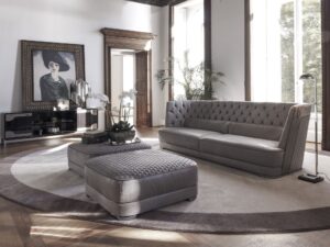 Greppi High Capitonné canapé design haut de gamme par Vittoria Frigerio, au dossier capitonné à la main de 88 cm et structure géométrique élégante. Disponible chez D-Style Interior.