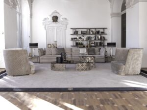 Griffi Bibliothèque modulable en bois et métal par Vittoria Frigerio, au design contemporain et entièrement personnalisable. Disponible chez D-Style Interior.