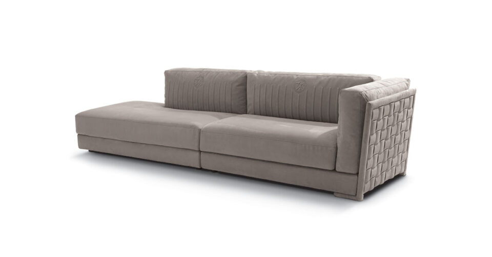 Durini Lux canapé design haut de gamme par Vittoria Frigerio, un canapé modulable aux lignes géométriques et tressage artisanal unique. Disponible chez D-Style Interior.