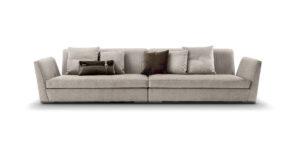 Visconti canapé design haut de gamme par Vittoria Frigerio au style élégant et modulable. Disponible chez D-Style Interior.