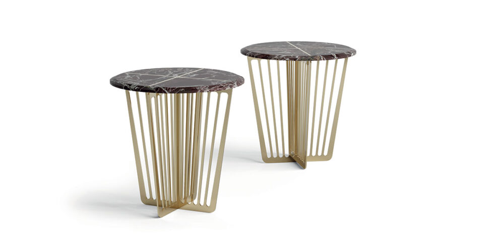 Alfieri table d’appoint en marbre avec base métallique sculpturale, signée Vittoria Frigerio. Élégance, lignes graphiques et finitions premium. Disponible chez D-Style Interior.