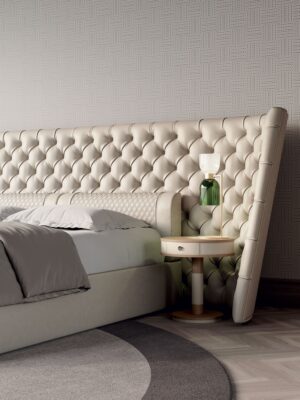 Medici grand lit design haut de gamme avec grand tête de lit capitonnée, coussins lombaires intégrés et structure épurée. Disponible chez D-Style Interior.