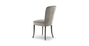 Ambra chaise design haut de gamme par Vittoria Frigerio avec matelassage tressé et pieds en hêtre massif. Disponible chez D-Style Interior.