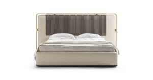 Lario lit design haut de gamme par Vittoria Frigerio avec tête de lit encadrée, panneau suspendu et finitions luxueuses. Disponible chez D-Style Interior.