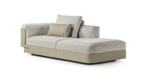 Necchi canapé design haut de gamme par Vittoria Frigerio, une pièce modulaire au style architectural et raffiné, associant cuir, confort et élégance contemporaine. Disponible chez D-Style Interior.