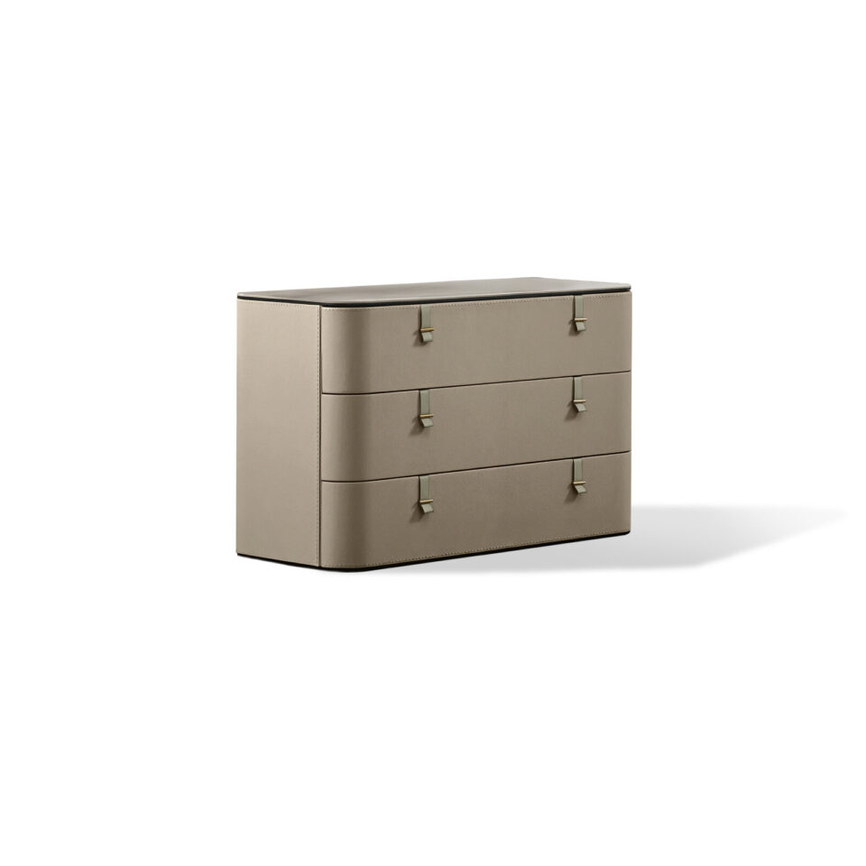 Gregory buffet de Gamma Arredamenti, un meuble en cuir avec sangles décoratives et finitions raffinées. Élégance et design italien chez D-Style Interior.