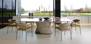 Spider chaise de Gamma Arredamenti allie élégance, confort et design italien. Chaise en cuir idéale pour salle à manger ou bureau. Disponible chez D-Style Interior.