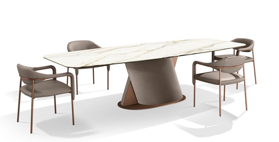 Spider chaise de Gamma Arredamenti allie élégance, confort et design italien. Chaise en cuir idéale pour salle à manger ou bureau. Disponible chez D-Style Interior.