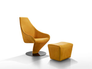 LOBSTER fauteuil de Gamma Arredamenti, design en cuir avec coutures décoratives et base pivotante ou inclinable. Disponible chez D-Style Interior.