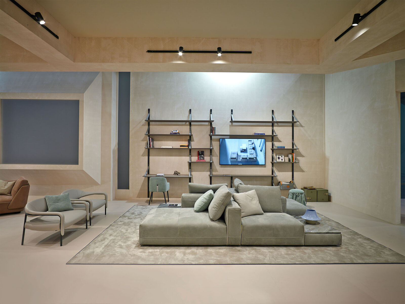 Sally CHABR de Gamma Arredamenti, une chaise en cuir élégante et confortable. Design italien raffiné, disponible chez D-Style Interior.