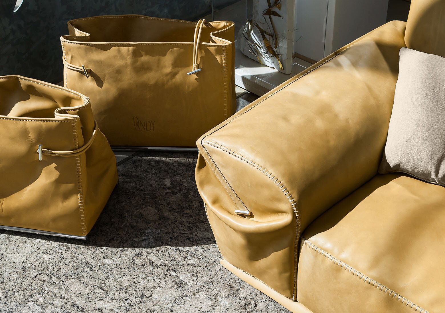 Limousine canapé design haut de gamme par Gamma Arredamenti, alliance de design, confort et élégance italienne. Disponible chez D-Style Interior.