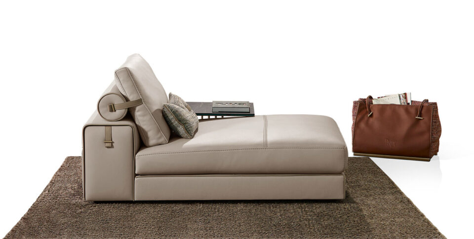 Stripes table basse de Gamma Arredamenti. Base en tiges, plateau personnalisable en verre, céramique ou marbre. Disponible chez D-Style Interior.