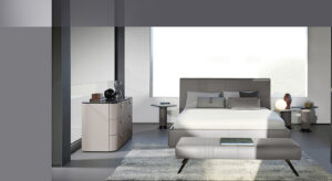 Philly Night Banc de Gamma Arredamenti, signée Giuseppe Viganò, allie élégance contemporaine et artisanat italien pour sublimer l’espace nuit. Disponible chez D-Style Interior.