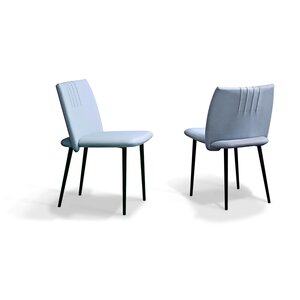 Philly chaise de Gamma Arredamenti, une chaise design en cuir alliant élégance italienne et confort supérieur. Disponible chez D-Style Interior.