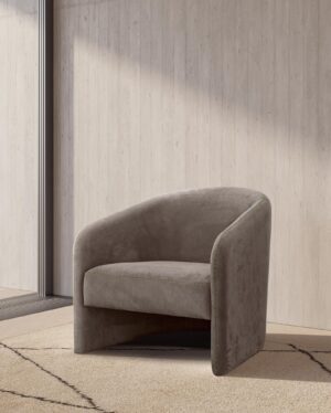 Betty fauteuil haut de gamme par Gamma Arredamenti, au design minimal-chic et confort absolu. Disponible chez D-Style Interior.