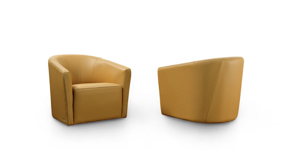 Sharon fauteuil design haut de gamme, élégant et ergonomique, personnalisable avec différentes options de cuir et pivotant. Disponible chez D-Style Interior.