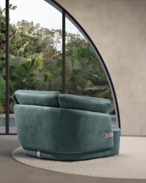 Veronica XXL fauteuil pivotant en cuir, confortable pour deux personnes, avec ceintures latérales élégantes. Disponible chez D-Style Interior.