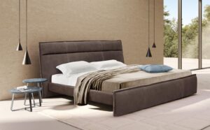 Flamingo Night Lit en cuir haut de gamme avec tête de lit haute, coutures contrastées et option de rangement. Élégant, confortable et disponible chez D-Style Interior.