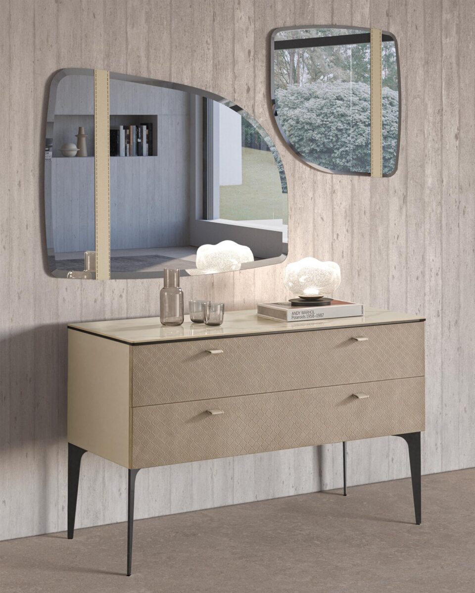 Nebula Buffet de Gamma Arredamenti, meuble design en cuir haut de gamme avec plateau personnalisable et piètement adaptable. Disponible chez D-Style Interior.