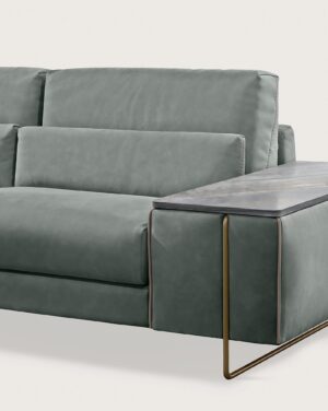 Newport canapé design haut de gamme par Gamma Arredamenti, au confort réglable avec dossier à double piston hydraulique et finitions raffinées. Disponible chez D-Style Interior.