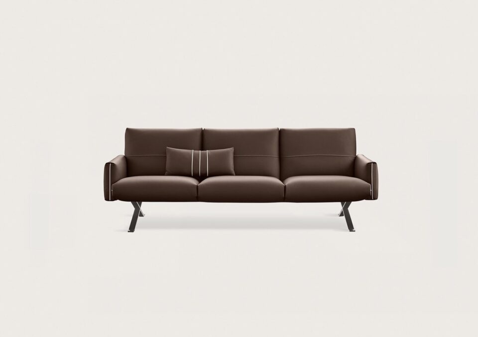 Rialto canapé design haut de gamme par Gamma Arredamenti, au style épuré et fonctionnel. Disponible chez D-Style Interior.