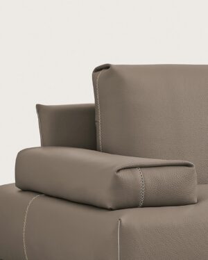 Saks canapé design haut de gamme par Gamma Arredamenti, au style contemporain et modulable. Disponible chez D-Style Interior.