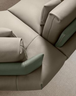 Saks canapé design haut de gamme par Gamma Arredamenti, au style contemporain et modulable. Disponible chez D-Style Interior.