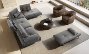 Smart canapé design haut de gamme par Gamma Arredamenti, avec mécanisme réglable et piètement croisé. Disponible chez D-Style Interior.