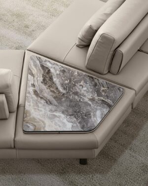 Summer canapé design haut de gamme par Gamma Arredamenti avec dossier ajustable et tablettes latérales élégantes. Disponible chez D-Style Interior.