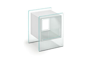 Table d'appoint design Magique Cubo par Fiam Italia, chevet compact et polyvalent de la collection Magique